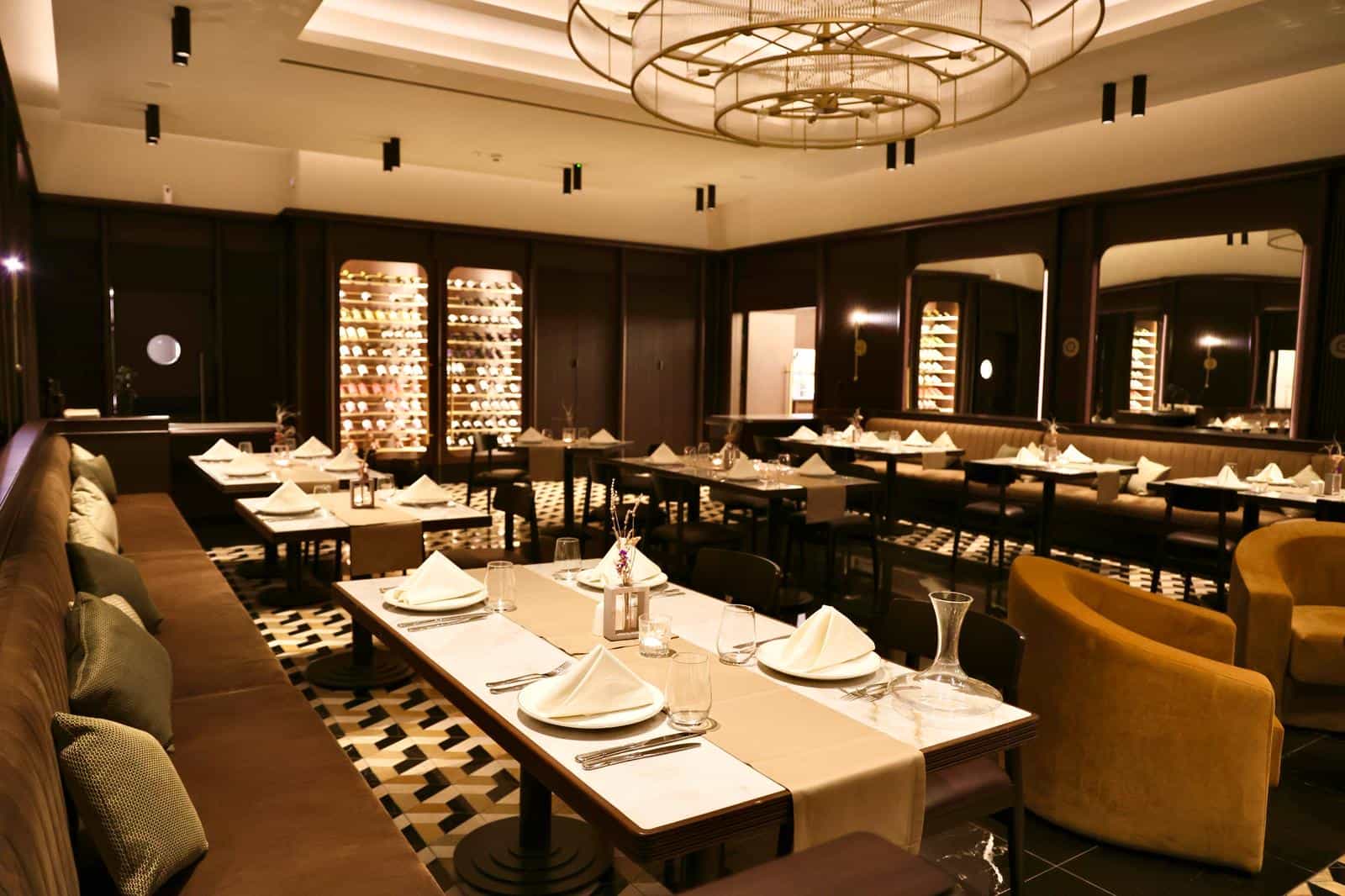 Picture of GoldenEye Cafe